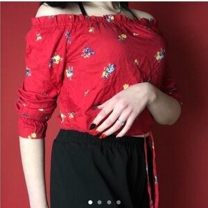 Bright red over the shoulder floral crop ♥️💛